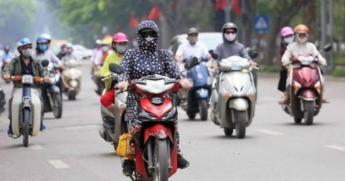 Miền Bắc giảm nhiệt trong ngày 22/6 nhờ mây nhiều và mưa xuất hiện tại một số khu vực. Ảnh minh họa. 