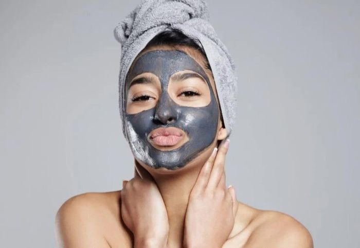 Mặt nạ đất sét là lựa chọn phù hợp với làn da dầu hoặc hỗn hợp thiên dầu