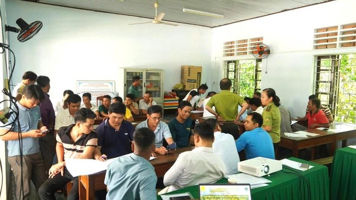 Các học viên tham gia thảo luận nhóm, thực hành xây dựng thông điệp truyền thông