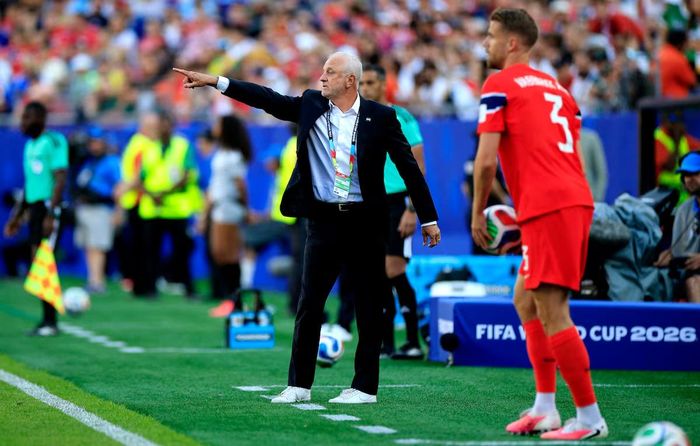 HLV Graham Arnold của đội tuyển Iraq. (Ảnh: Reuters)