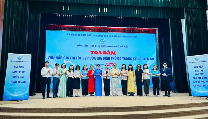 Các đại biểu, chuyên gia, cán bộ Hội tham dự tọa đàm. Ảnh: Bảo Lâm