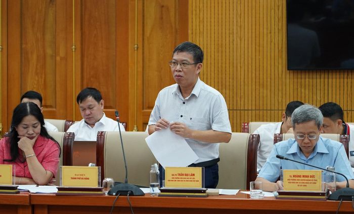 GS.TS Trần Đại Lâm, Viện trưởng Viện Khoa học Vật liệu, Viện Hàn lâm khoa học và công nghệ Việt Nam phát biểu tại hội thảo.