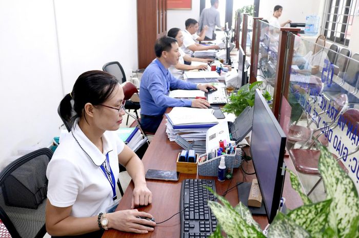 Công tác cải cách hành chính và chuyển đổi số tiếp tục được phường đẩy mạnh. Ảnh PV