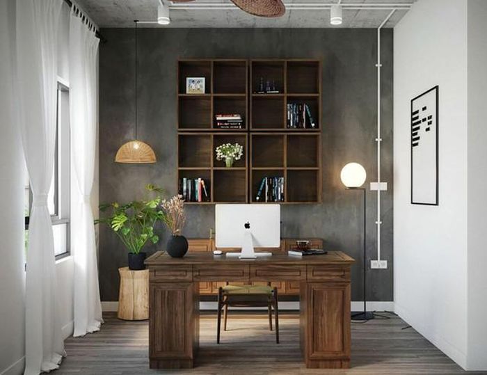 Bạn hãy chọn chỗ ngồi có tầm quan sát bao quát cửa để chủ động trước mọi tình huống.