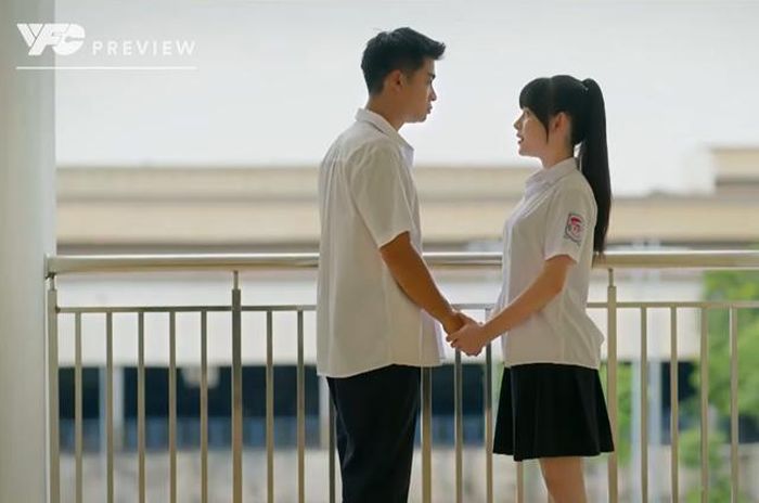 Tuyết Lan bày tỏ tình cảm với Cương. Ảnh VTV