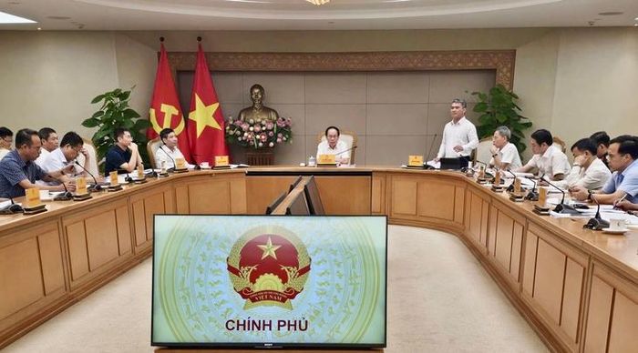 Lãnh đạo Bộ Tư pháp phát biểu.