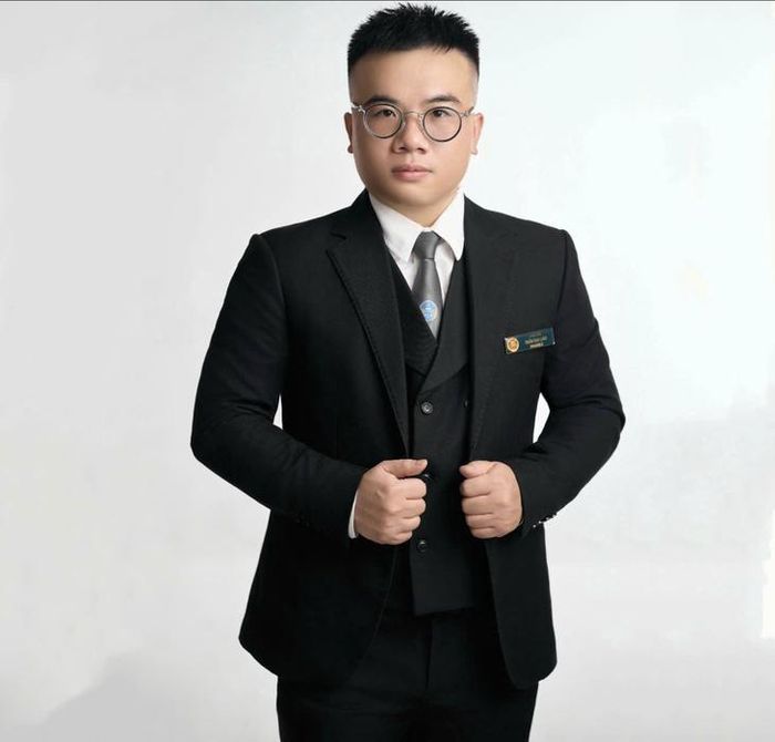 Luật sư Trần Đại Lâm cho rằng trong bối cảnh chưa có đơn vị được chỉ định chứng nhận sự phù hợp đối với ghế an toàn cho trẻ em, việc xác định và chứng minh hành vi vi phạm có thể phát sinh vướng mắc, do đó cơ quan thực thi cần thận trọng khi áp dụng chế tài.