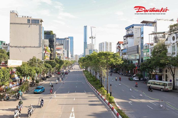 Các điểm quay đầu xe cũng được bố trí trước khu vực rào chắn để tạo điều kiện cho phương tiện lưu thông theo hướng Liễu Giai hoặc quay đầu theo chiều ngược lại, giảm áp lực cho các nút giao lân cận.