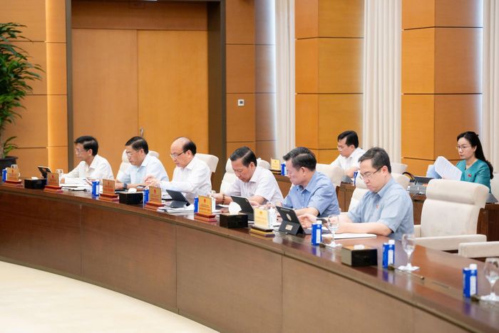  Các đại biểu tham dự tại phiên họp. Ảnh: QH 