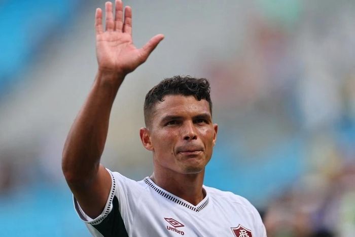 Silva tái hợp Fluminense chỉ sau 6 tháng.