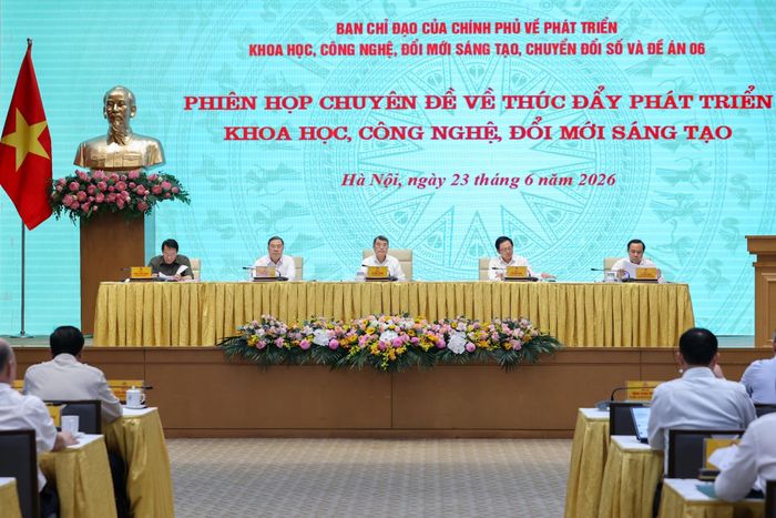 Phiên họp chuyên đề về thúc đẩy phát triển khoa học, công nghệ, đổi mới sáng tạo. Ảnh: VGP/Nhật Bắc.