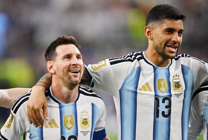 Riêng về thống kê cá nhân, Messi xô đổ hàng loạt kỷ lục sau hai trận. Trong đó nổi bật là đạt tới cột mốc 18 bàn thắng và trở thành ngôi sao có số pha lập công nhiều nhất trong lịch sử các kỳ World Cup. Ảnh: Reuters.