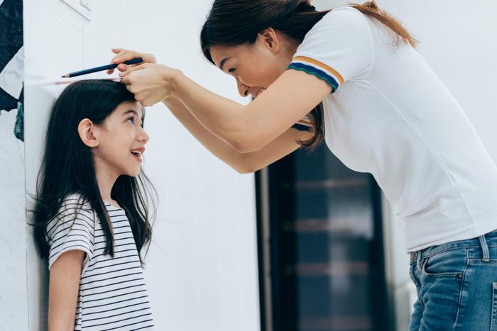 Trẻ có thể phát triển chiều cao tối ưu nhờ phối hợp các chất. Ảnh: Freepik.