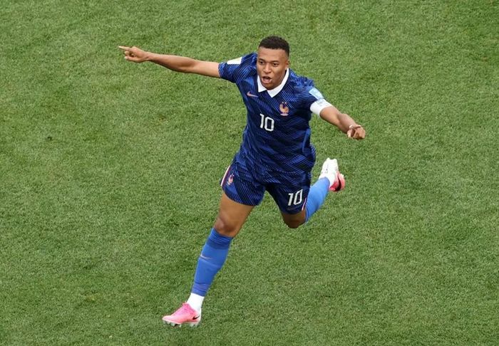Mbappe có trận đấu thứ hai liên tiếp ghi 2 bàn thắng