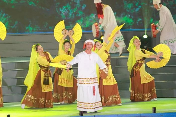 Các nghệ nhân Chăm