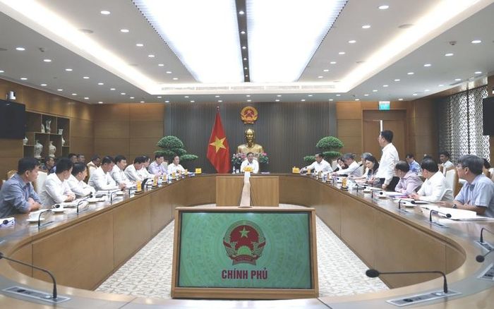 Các đại biểu phát biểu ý kiến tại cuộc họp - Ảnh: VGP/Phương Nguyên