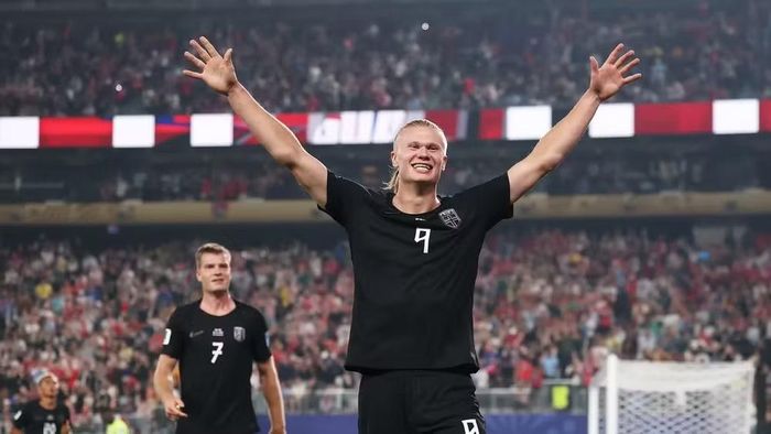 Tiền đạo Erling Haaland ghi cú đúp vào lưới Senegal. (Ảnh: FIFA)