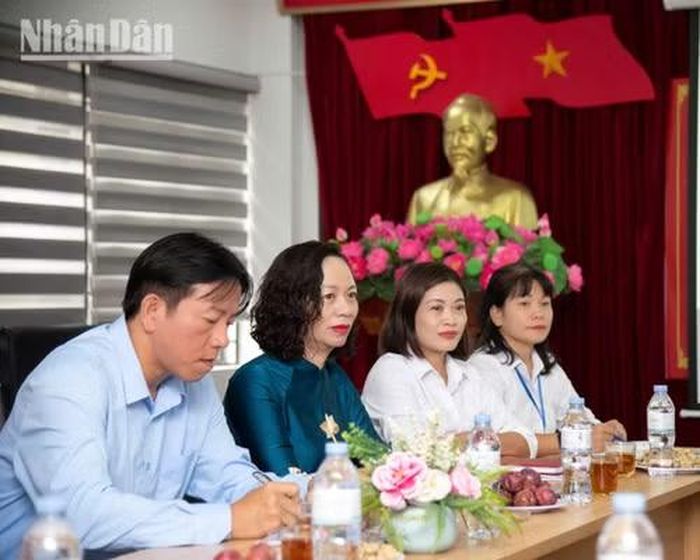 Đội ngũ cán bộ bảo tàng đã có cơ hội nghiên cứu và áp dụng những phương pháp hiện đại nhất của thế giới vào điều kiện thực tiễn tại Điện Biên. (Ảnh: MINH DUY)