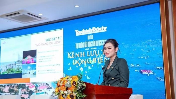 Phó Chủ tịch Hội đồng quản trị Tập đoàn Five Star Group Trần Diễm My chia sẻ tại hội thảo. (Ảnh: HẢI YẾN)