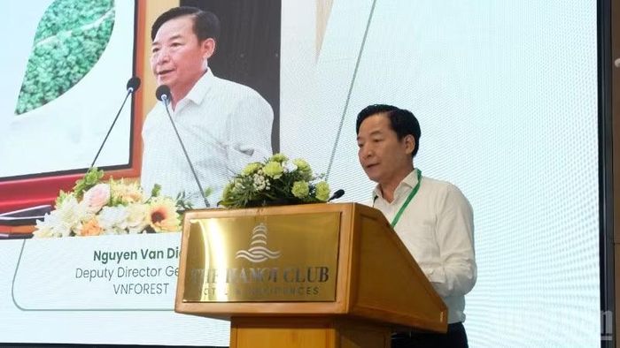 Ông Nguyễn Văn Diện Phó Cục trưởng Cục Lâm nghiệp và Kiểm lâm (Bộ Nông nghiệp và Môi trường) phát biểu tại hội nghị.