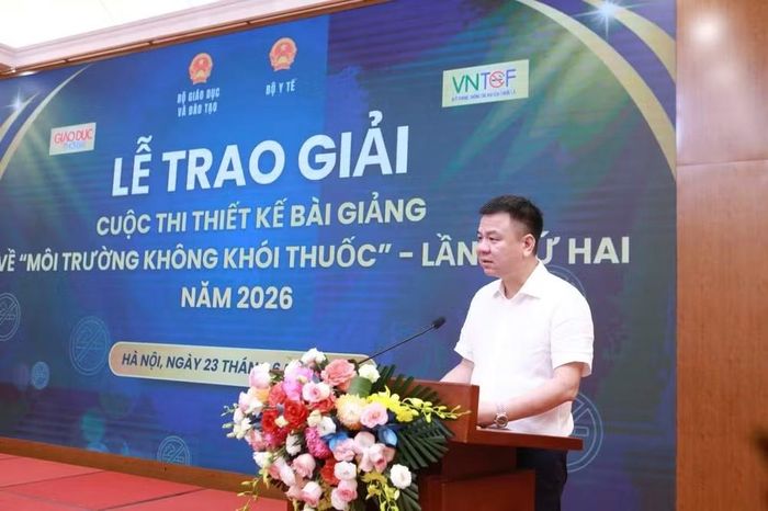 Nhà báo Triệu Ngọc Lâm - Tổng Biên tập Báo Giáo dục và Thời đại, Trưởng ban tổ chức cuộc thi phát biểu tại lễ trao giải.