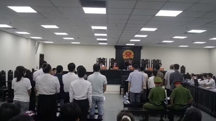 Toàn cảnh phiên tòa