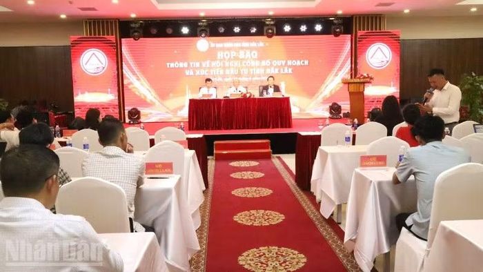 Ủy ban nhân dân tỉnh Đắk Lắk họp báo thông tin về hội nghị công bố điều chỉnh quy hoạch tỉnh Đắk Lắk thời kỳ 2021-2030, tầm nhìn đến năm 2050 và xúc tiến đầu tư năm 2026.