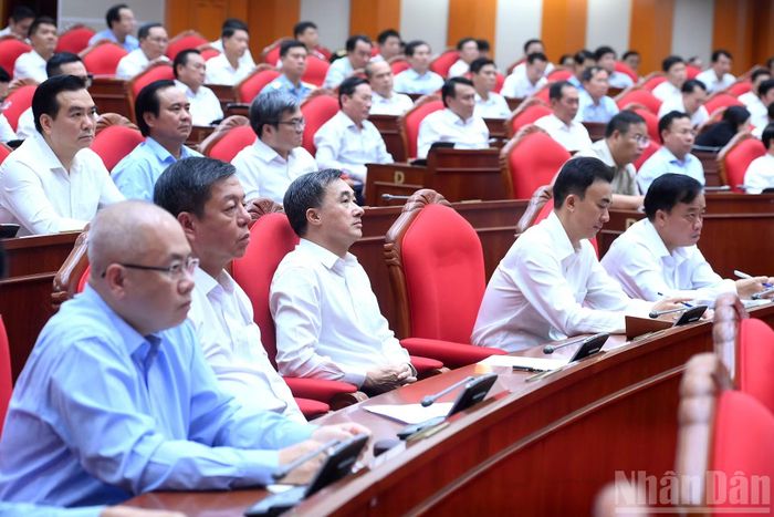 Các đại biểu tham dự cuộc gặp mặt.
