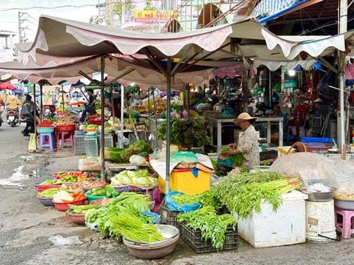 Hình ảnh thường ngày tại chợ Bà Chiểu .Ảnh: HÀ NGUYỄN