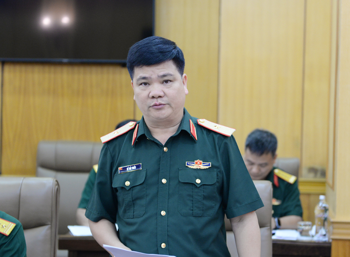 Thiếu tướng Bế Hải Triều, Cục trưởng Cục Dân vận, Tổng cục Chính trị phát biểu tại hội nghị.