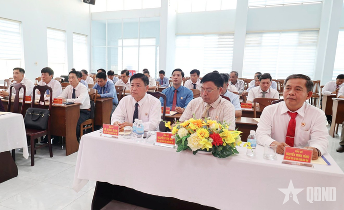 Các đại biểu dự hội nghị.