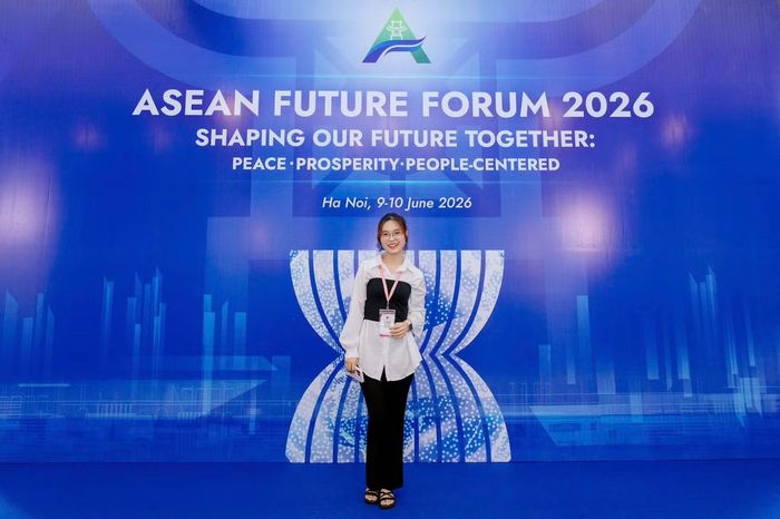 Minh Khanh tham gia công tác tổ chức tại Diễn đàn Tương lai ASEAN, tháng 6/2026.