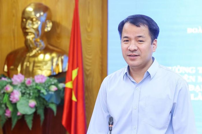Ông Ngô Văn Cương - Phó Bí thư Đảng ủy Mặt trận Tổ quốc, các đoàn thể T.Ư phát biểu chỉ đạo.