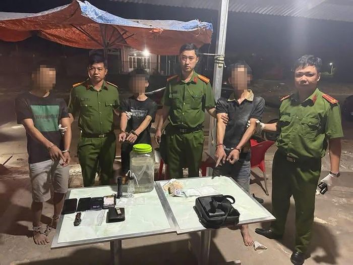  Đối tượng và tang vật vụ án 