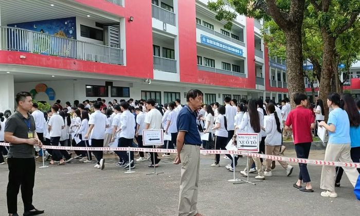 Gần 125 nghìn thí sinh Hà Nội tham dự Kỳ thi lớp 10 THPT 2026. Ảnh Bình Nguyên