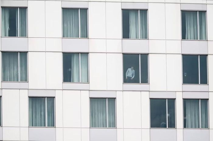 Vụ xả súng xảy ra tại khách sạn Hilton ở Montreal, Canada. Ảnh: Christopher Katsarov/The Canadian Press/AP.