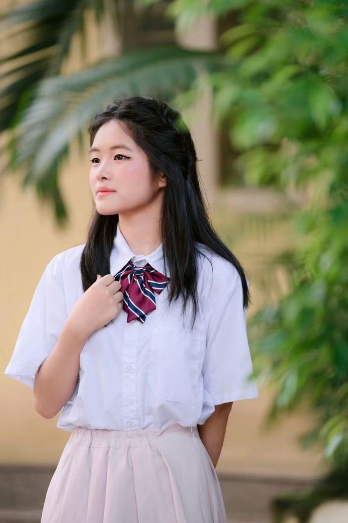 Minh Phương sở hữu thành tích ấn tượng và ý thức tự giác trong học tập rất cao.