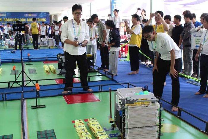 Sinh viên Trường Đại học Sư phạm - Đại học Đà Nẵng tại vòng chung kết Cuộc thi Robocon ORC toàn quốc 2026. Ảnh: NTCC