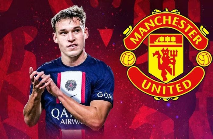 Tiền vệ người Uruguay gia nhập Man United từ PSG vào tháng 8/2024 với mức phí 42 triệu bảng, nhưng không đáp ứng kỳ vọng của ban huấn luyện.