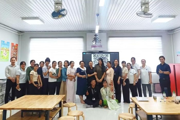 Qua nhiều lần thực hành và tích lũy kinh nghiệm, anh Tiến đã tự tin và chủ động hơn trong việc truyền đạt.