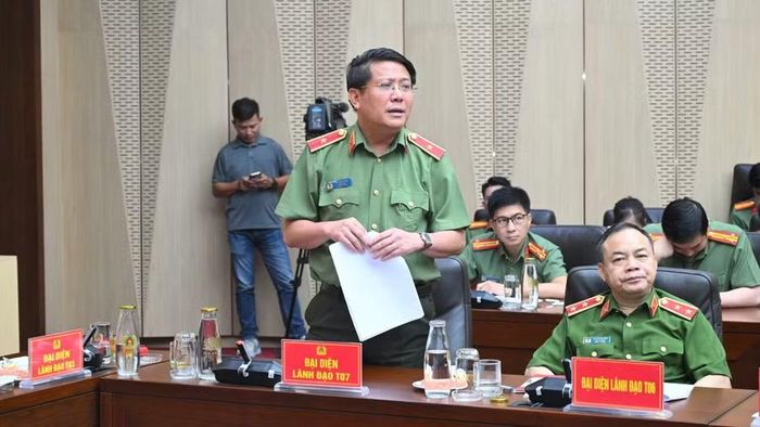 Đại diện Bộ Công an phát biểu tại buổi làm việc.