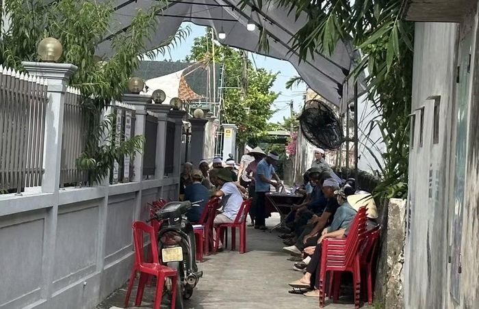 Gia đình đang tổ chức tang lễ cho nạn nhân. Ảnh: T.A.