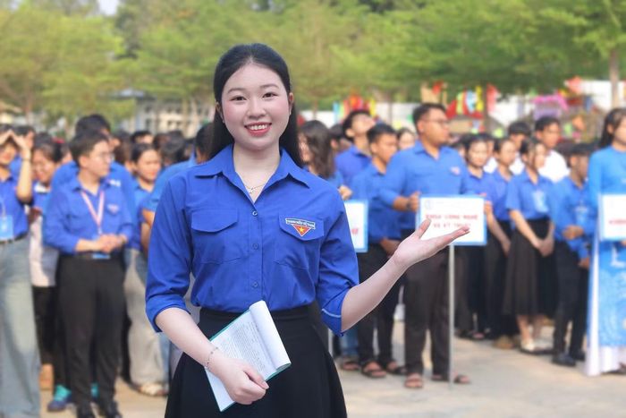 Bạn Đặng Huệ Linh - Phó Bí thư Liên chi Đoàn Khoa Sư phạm Khoa học tự nhiên, Ủy viên BTV Đoàn Trường Sư phạm (Trường Đại học Đồng Tháp).