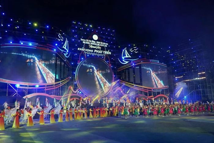 Festival Biển Khánh Hòa năm 2026 với hơn 40 hoạt động văn hóa, nghệ thuật, thể thao và du lịch đặc sắc.