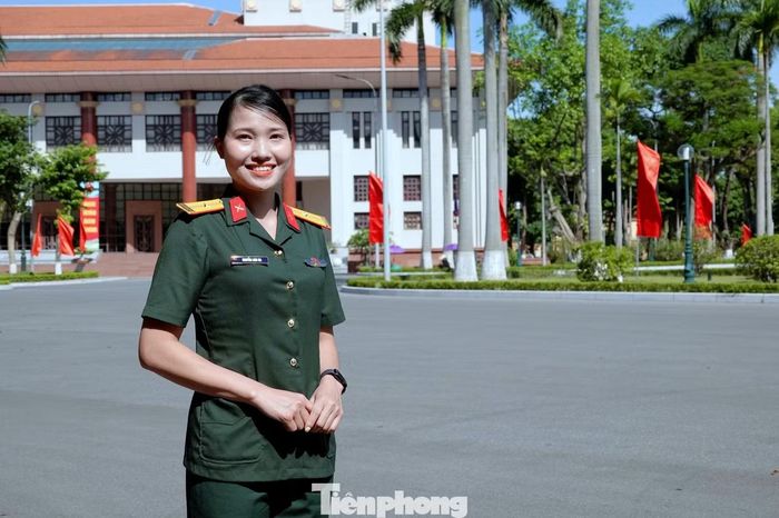 Thiếu tá QNCN Nguyễn Linh Na. Ảnh: Nguyễn Minh