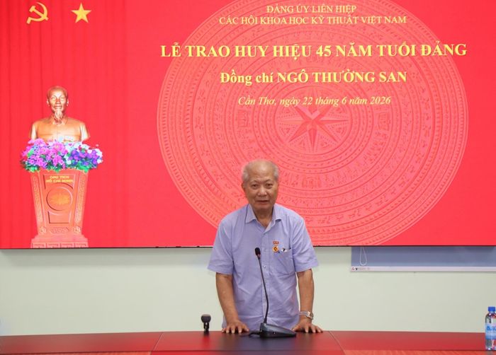 Đồng chí Ngô Thường San: “Tôi luôn ghi nhớ rằng những thành quả mình có được hôm nay đều nhờ sự giáo dục, dìu dắt của Đảng, sự giúp đỡ của đồng chí, đồng nghiệp và tập thể".