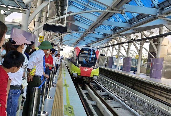 Hà Nội sẽ có cơ chế đột phá hỗ trợ người dân chuyển đổi sang giao thông xanh (Ảnh: ĐK).