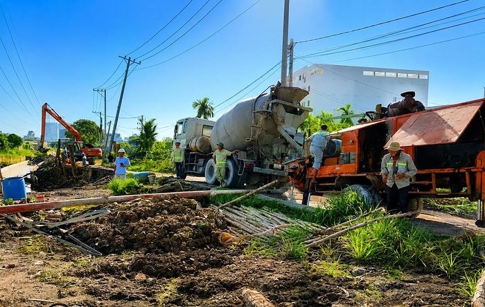 Thi công móng đường dây 220kV Tân Sơn Nhất - Thuận An cũng gặp vướng mắc mặt bằng cần sự vào cuộc quyết liệt của chính quyền TP HCM.