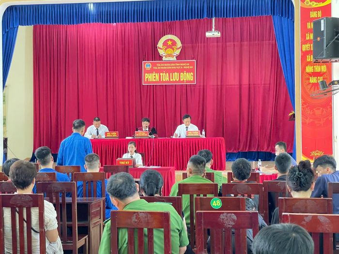 TAND khu vực 8 – Nghệ An tổ chức phiên tòa lưu động xét xử các vụ án ma túy.