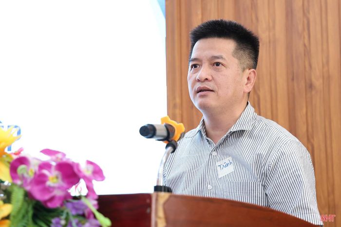 Ông Nguyễn Tiến Trình – Chủ tịch Hội Doanh nhân trẻ Hà Tĩnh phát biểu khai mạc chương trình.